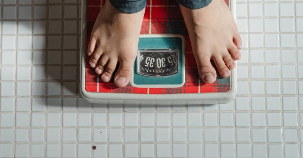 découvrez des stratégies efficaces pour perdre du poids rapidement et de manière saine avec nos conseils et astuces de perte de poids.